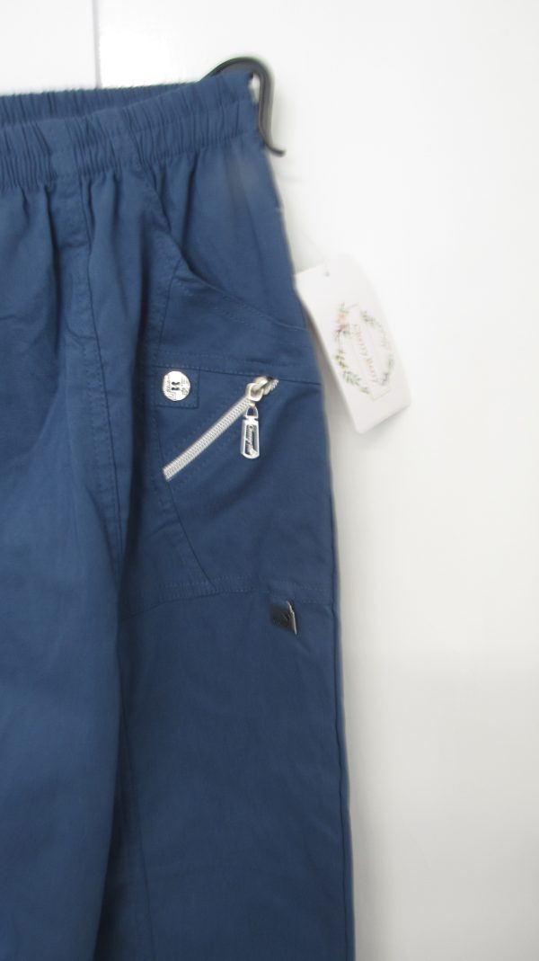 Cherry Berry Indigo Blue 3/4 length stretchy trousers Size T9 UK 24 - Image 3