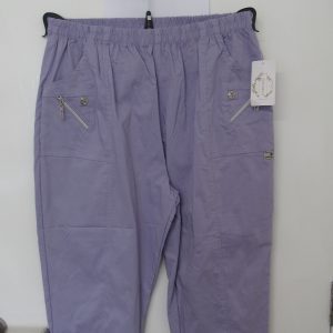Cherry Berry Lilac 3/4 length stretchy trousers Size T5 UK 16