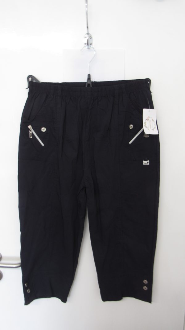 Cherry Berry Navy Blue 3/4 length stretchy trousers Size T8 UK 22