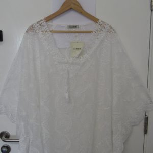New Ladies White Lacy Kaftan One Size fits sizes 18 20 22 24