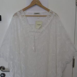 New Ladies White Lacy Kaftan One Size fits sizes 18 20 22 24