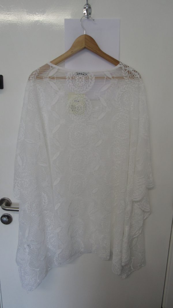 New Ladies White Lacy Kaftan One Size fits sizes 18 20 22 24 - Image 5