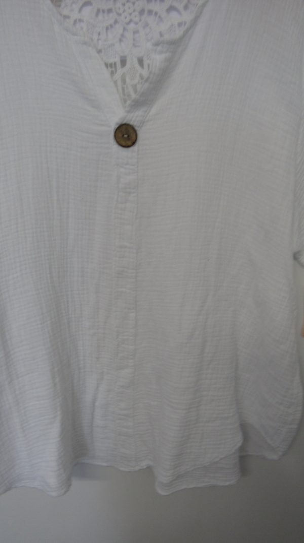 New White Lacy Back Cheesecloth Top One Size fits sizes 16 18 20 22 - Image 4