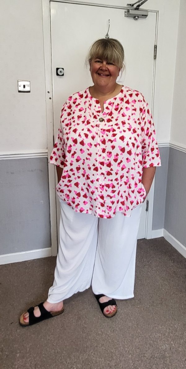 New Ladies Pink Red Heart Tunic Top One Size fits sizes 18 20 22 - Image 7