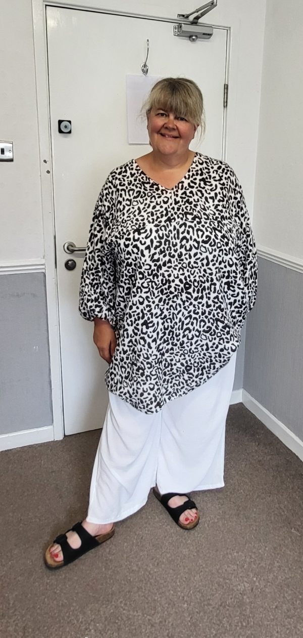 New Ladies Black Leopard Print Oversized tunic top One Size fits sizes 20 22 24 - Image 7
