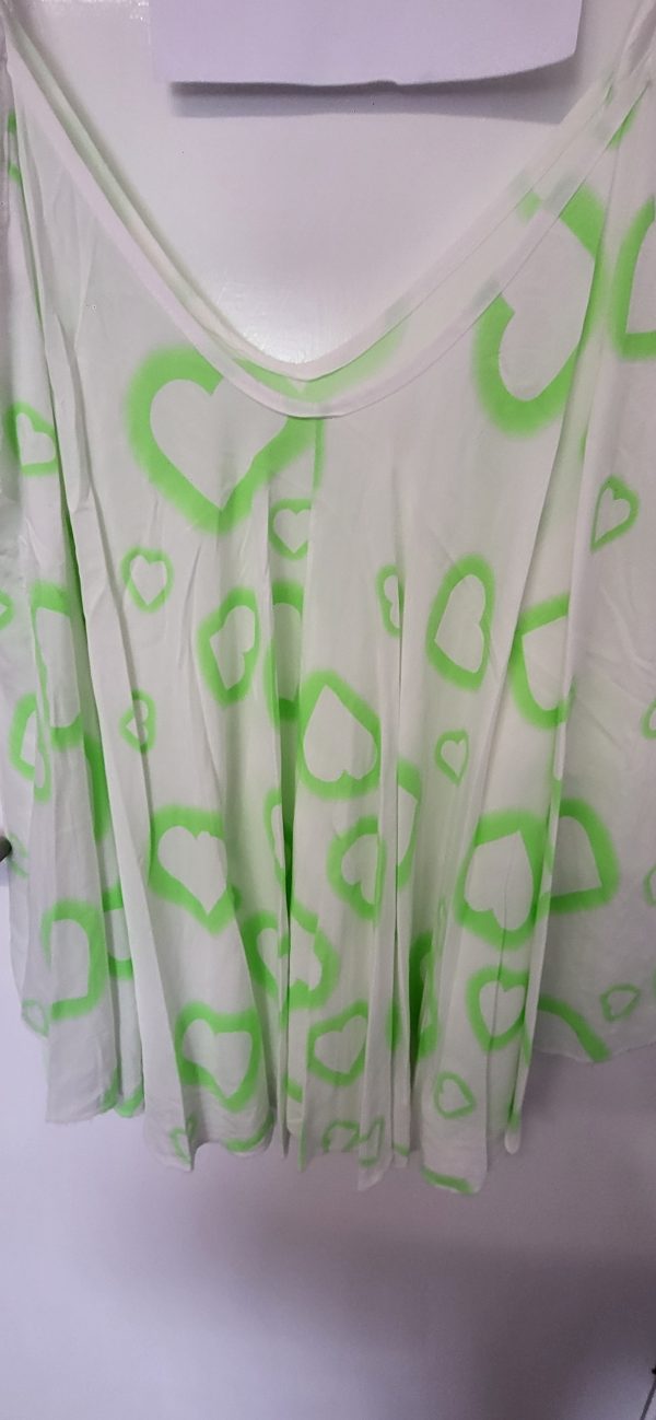 New Ladies Lime Heart Vest Top One Size fits sizes 18 20 22 24 NON RETURNABLE - Image 3