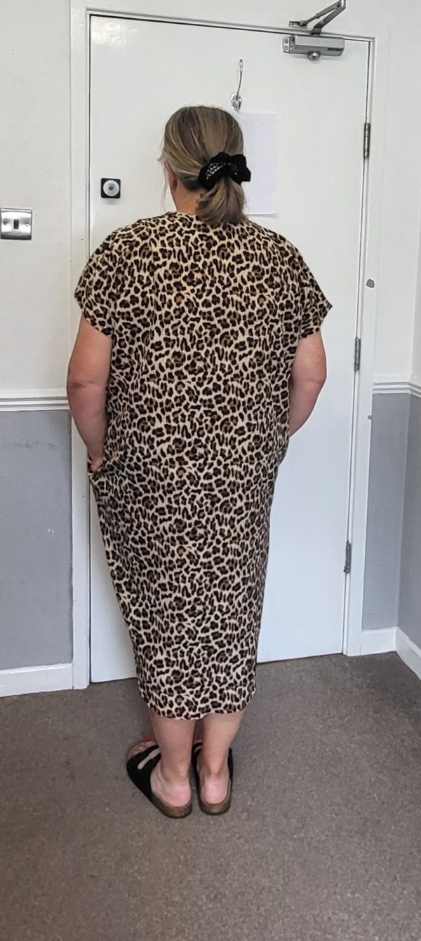 New Ladies V Neck Lighter Brown Animal Print Dress One Size Fits sizes 18 20 22 - Image 9