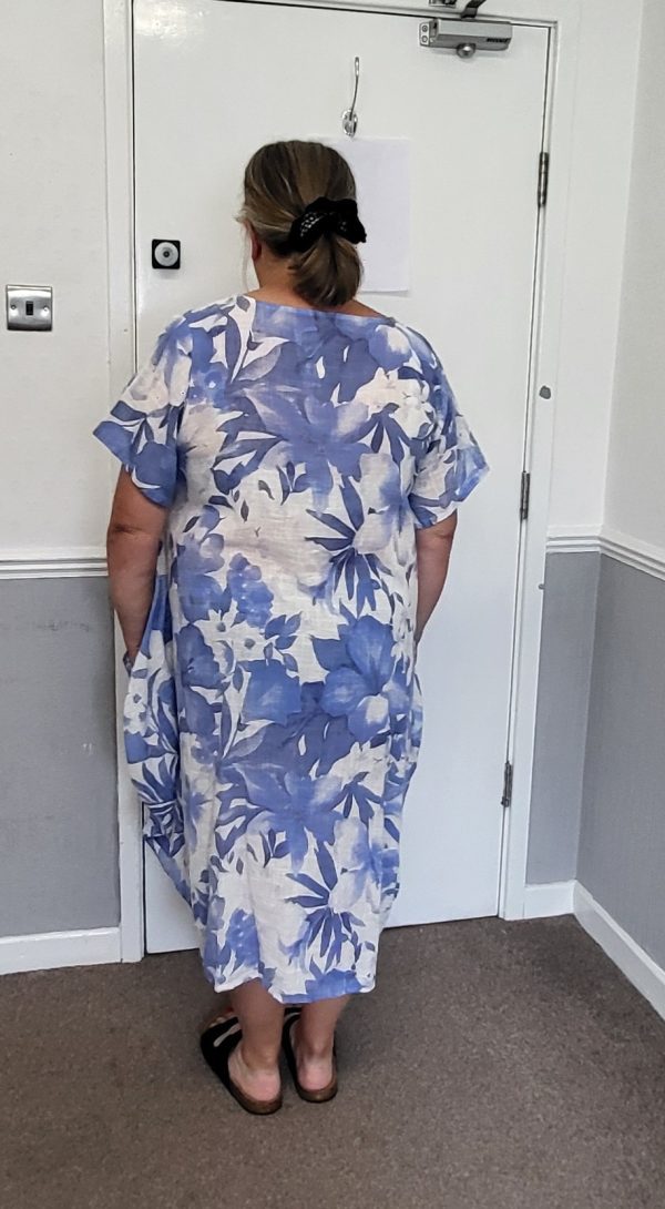 New Light Blue Floral Pocket Dress One Size fits sizes 18 20 22 - Image 9