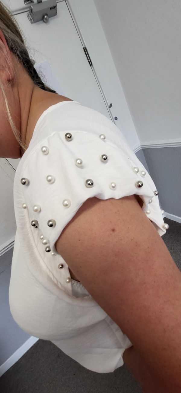 New Ladies White Pearls on the sleeves Tunic Top One Size fits sizes 16 18 20 22 - Image 9