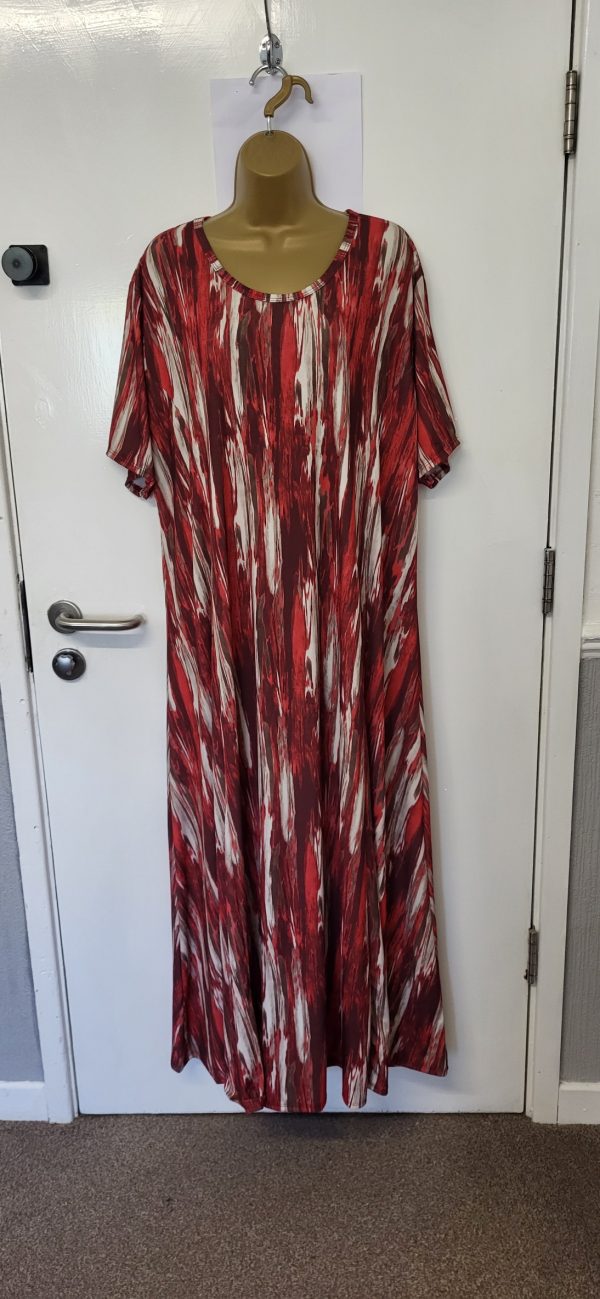 New Ladies Red Stripe Print Stretchy Dress One Size fits sizes 18 20 22 24 NON RETURNABLE - Image 2
