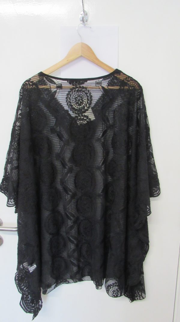 New Ladies Black Lacy Kaftan One Size fits sizes 18 20 22 24 - Image 4