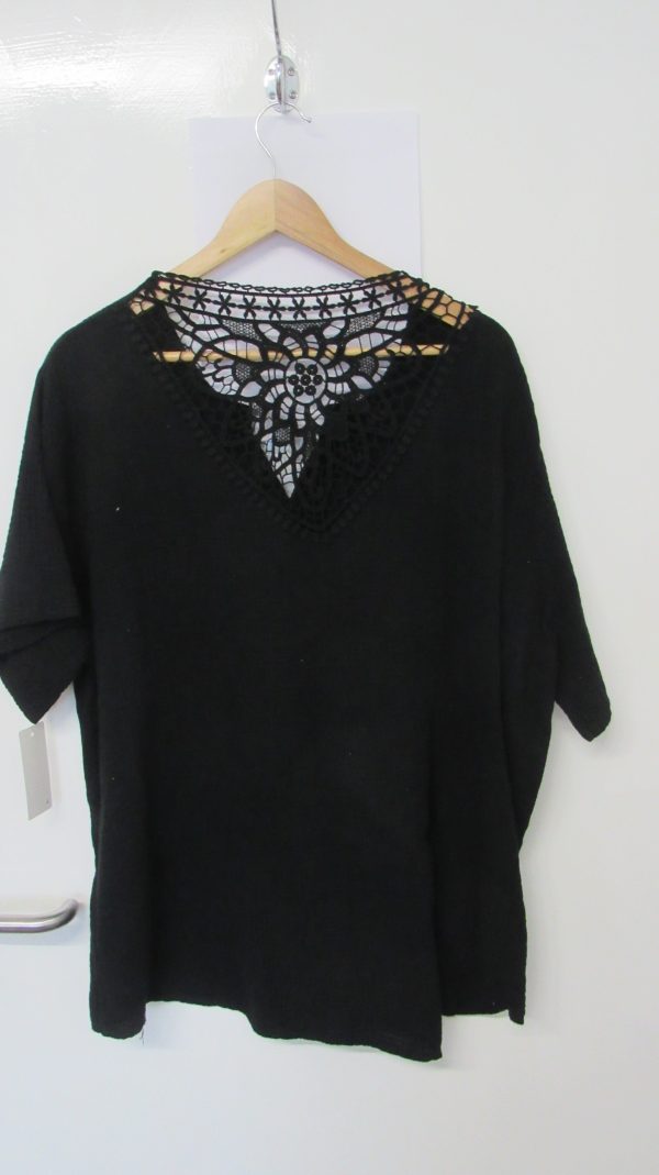 New Black Lacy Back Cheesecloth Top One Size fits sizes 16 18 20 22 - Image 5