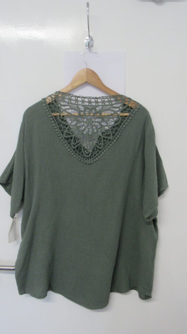 New Khaki Green Lacy Back Cheesecloth Top One Size fits sizes 16 18 20 22 - Image 4