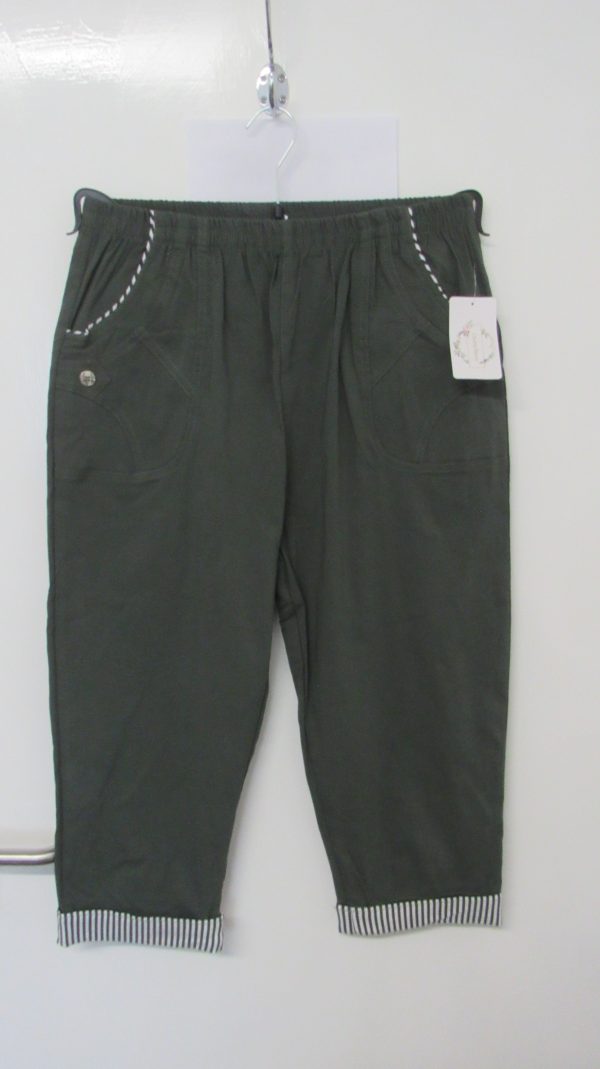 Cherry Berry Khaki Stripe 3/4 Length Trousers Size T6 UK 18 - Image 2