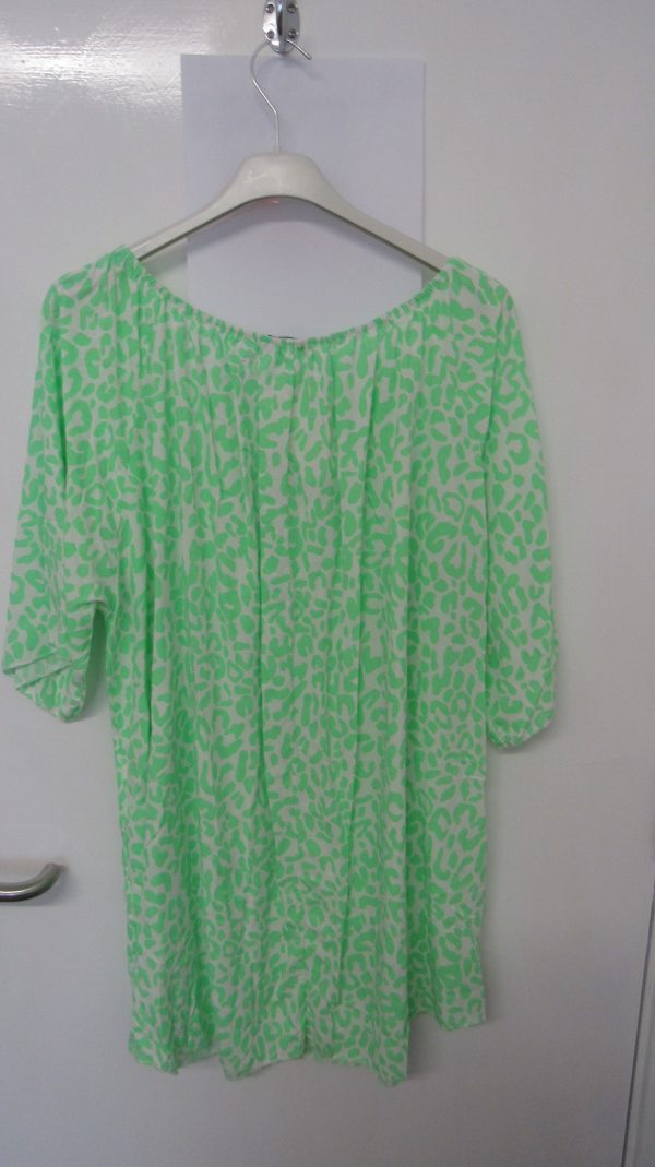 New Ladies Bright Green Leopard Print Top One Size fits sizes 18 20 22 - Image 4