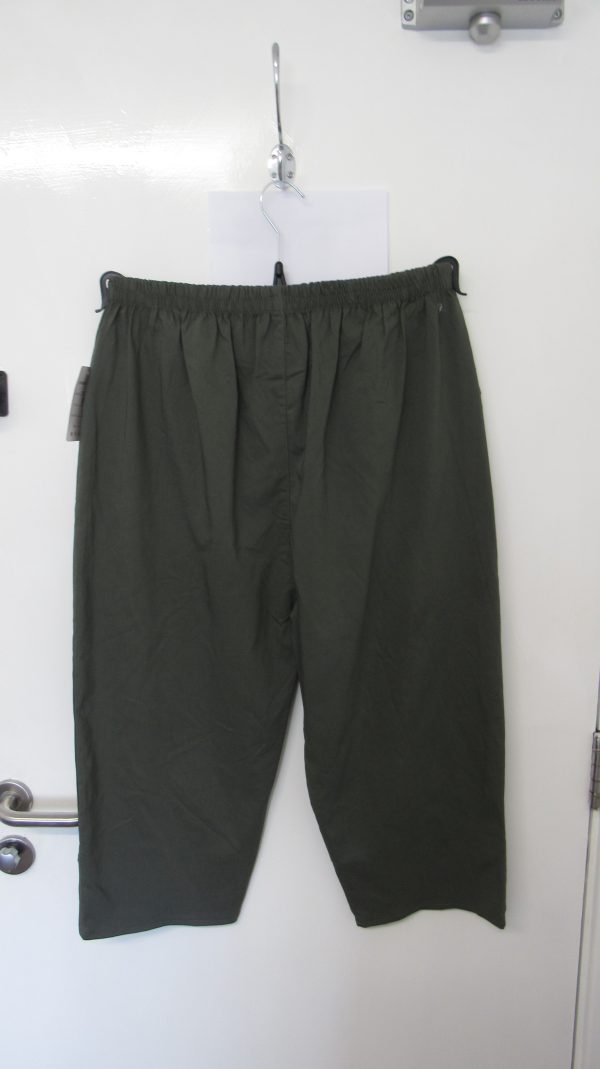 Cherry Berry Khaki 3/4 length stretchy trousers Size T8 UK 22 - Image 5