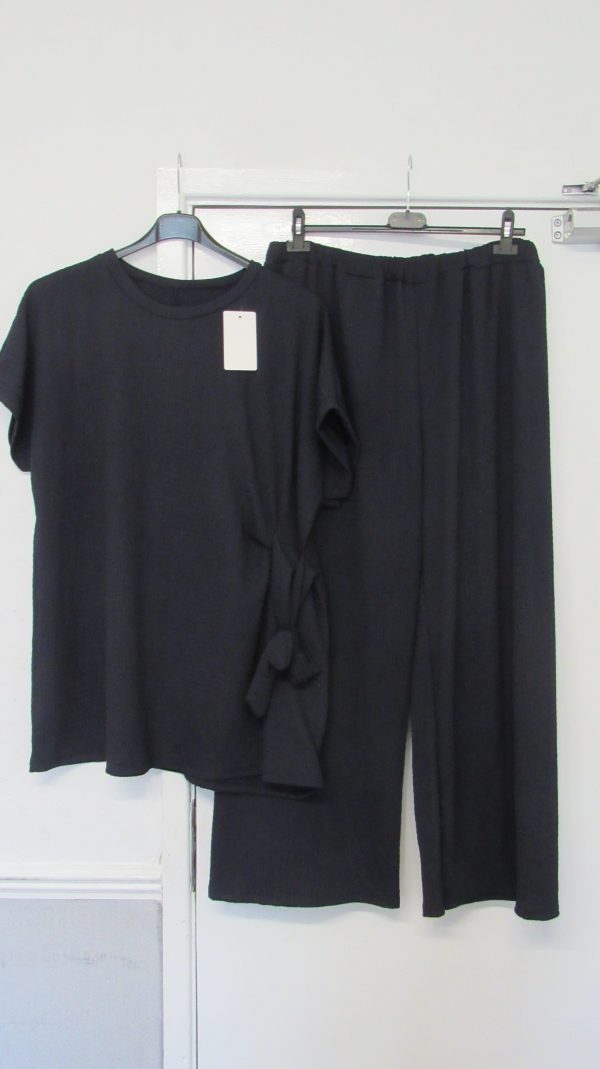 New Ladies Navy Blue 2 Piece Set Top and Trousers One Size fits sizes 16 18 20