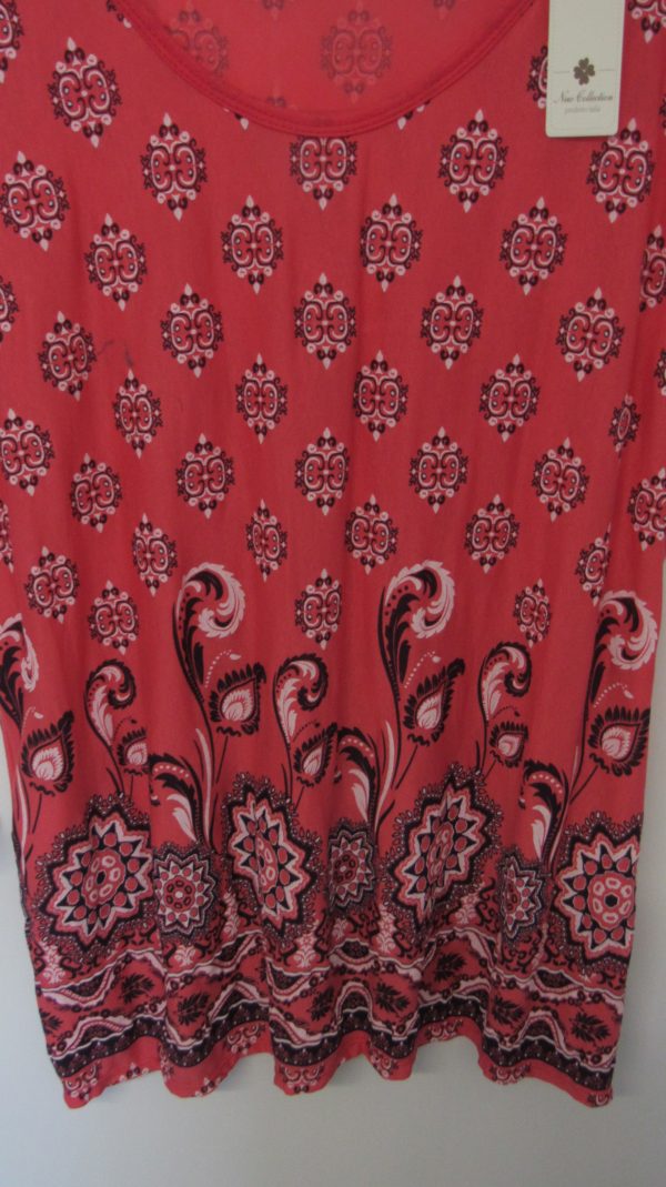 New Ladies Coral Floral T-shirt One Size fits sizes 16 18 20 22 - Image 2
