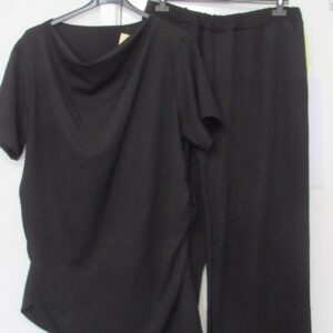 SALE SALE SALE New Ladies Black 2 Piece Set Top and Trousers One Size fits sizes 16 18 20 NON RETURNABLE
