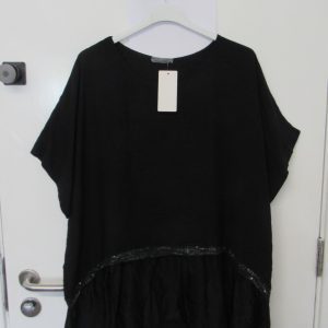 New Ladies Black Tunic Top One Size fits sizes 16 18 20 22
