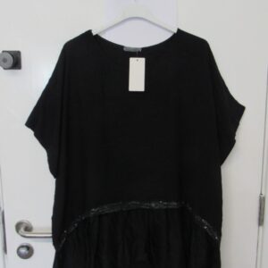 New Ladies Black Tunic Top One Size fits sizes 16 18 20 22