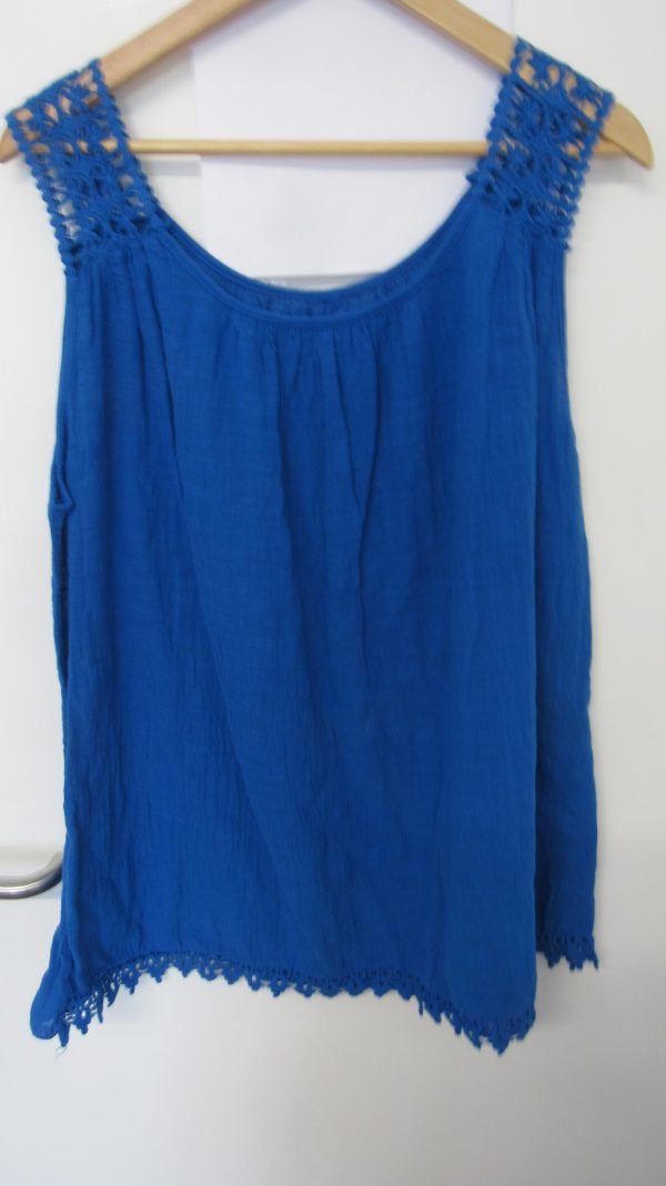 New Ladies Royal Blue Lacy Sleeveless Top One Size fits sizes 16 18 20 - Image 3