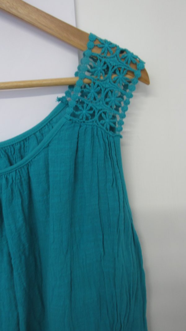 New Ladies Turquoise Lacy Sleeveless Top One Size fits sizes 16 18 20 - Image 3