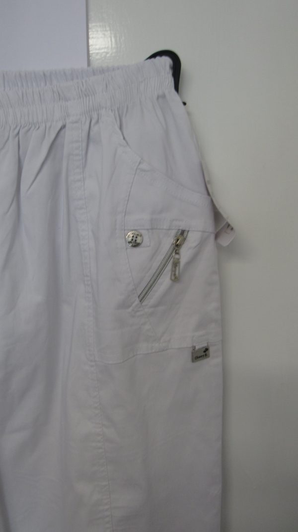 Cherry Berry White 3/4 length stretchy trousers Size T9 UK 24 - Image 3