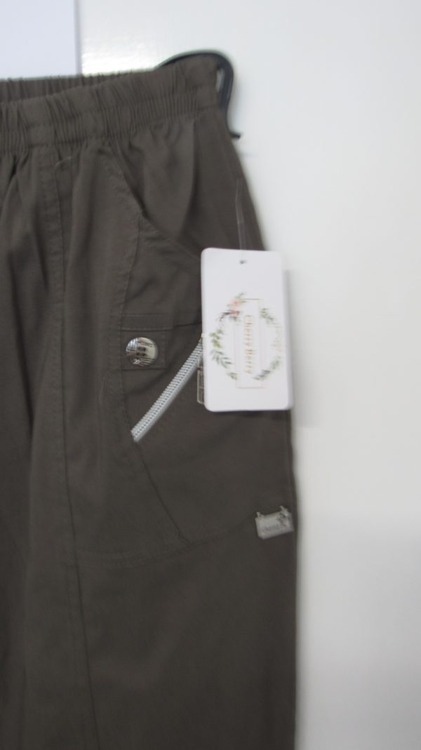 Cherry Berry Mocha 3/4 length stretchy trousers Size T9 UK 24 - Image 3