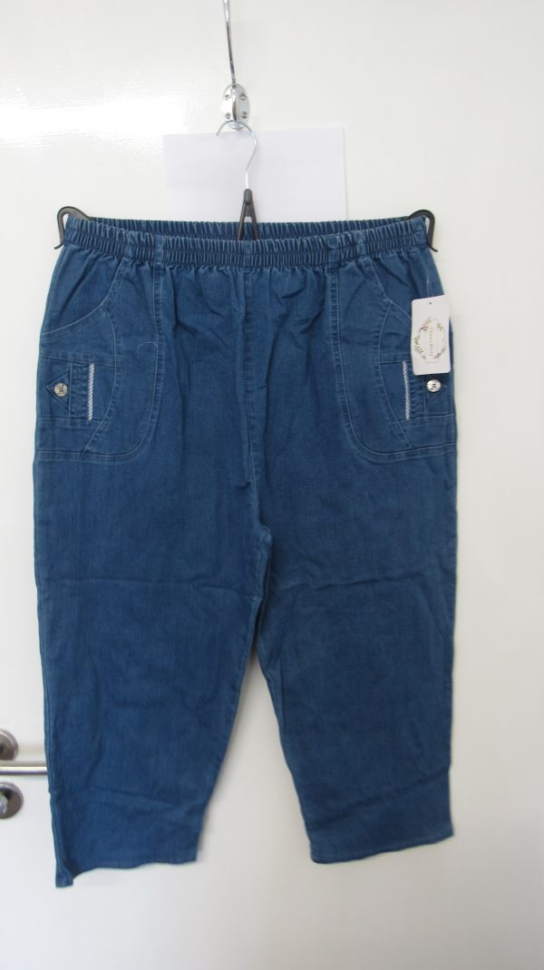 Cherry Berry Denim 3/4 Length Trousers Size T6 UK 18