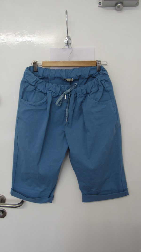 NEW Ladies Denim Blue Magic Shorts Plus Size One Size Fits sizes 18 20 22 Size 2 - Image 2