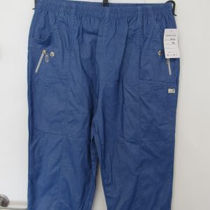 Cherry Berry Denim Blue 3/4 length stretchy trousers Size T8 UK 22