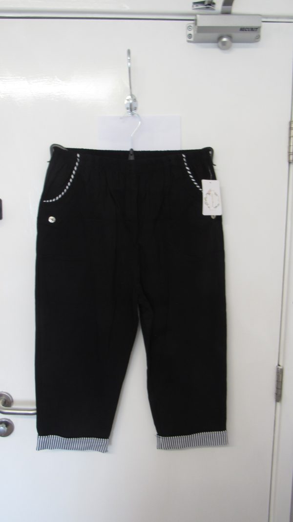 Cherry Berry Black Stripe 3/4 Length Trousers Size T7 UK 20 - Image 2
