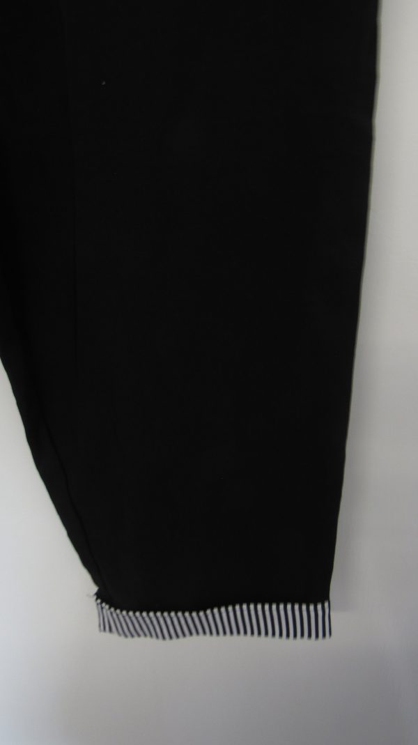 Cherry Berry Black Stripe 3/4 Length Trousers Size T7 UK 20 - Image 4