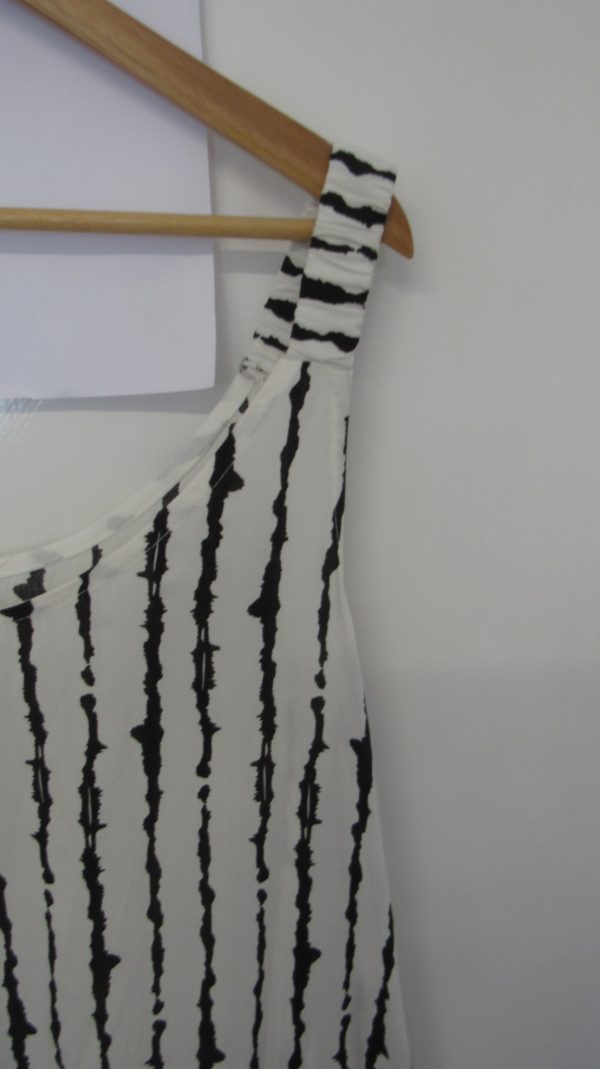 New Ladies White with black stripe Handkerchief Sun Dress One Size fits sizes 16 18 20 NON RETURNABLE - Image 3