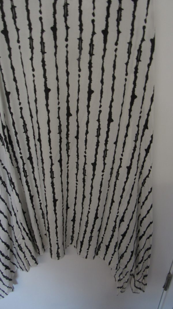 New Ladies White with black stripe Handkerchief Sun Dress One Size fits sizes 16 18 20 NON RETURNABLE - Image 4