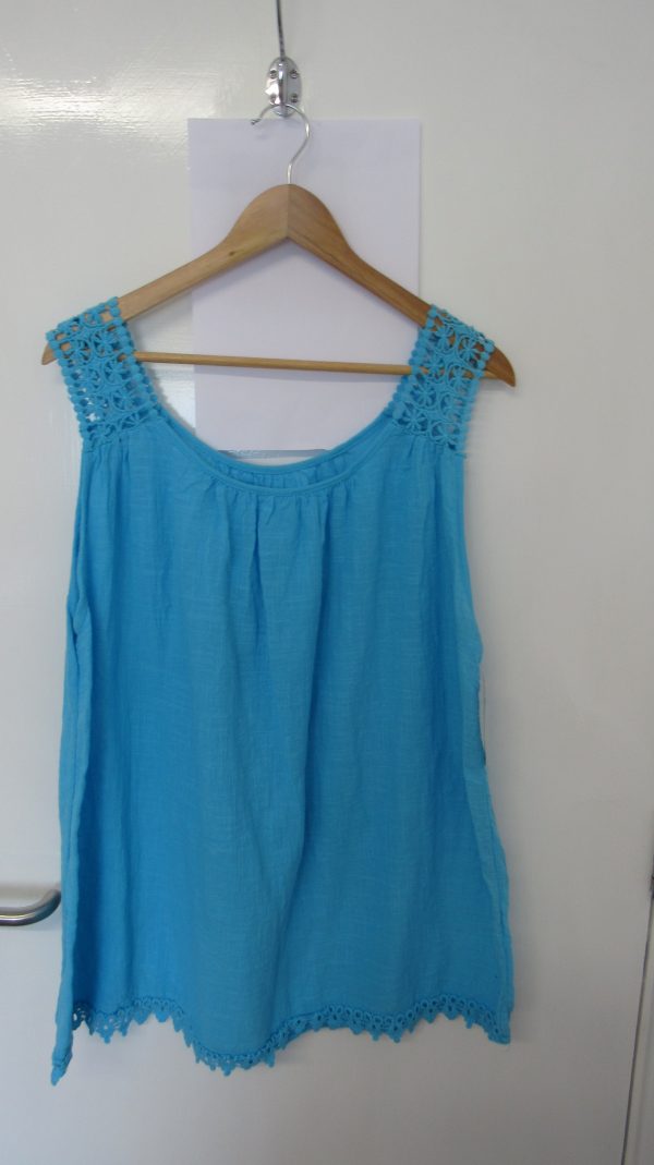New Ladies Turquoise Lacy Sleeveless Top One Size fits sizes 16 18 20 - Image 2