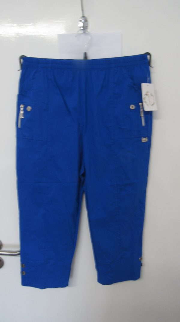 Cherry Berry Royal Blue 3/4 length stretchy trousers Size T6 UK 18 - Image 2