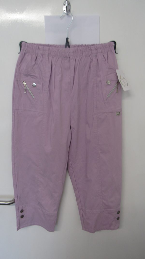Cherry Berry Lilac 3/4 length stretchy trousers Size T5 UK 16
