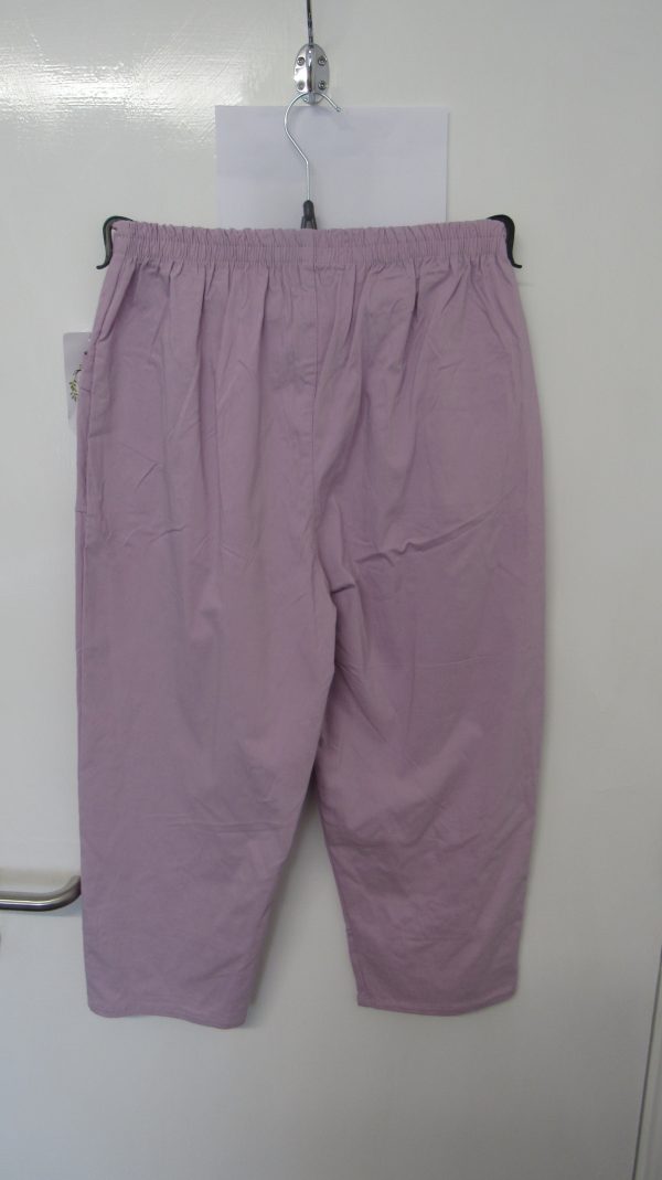 Cherry Berry Lilac 3/4 length stretchy trousers Size T5 UK 16 - Image 6