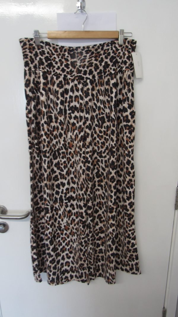 New Ladies Animal Print Elasticated Waist Wide Leg Trousers One Size fits sizes 18 20 22 - Image 3