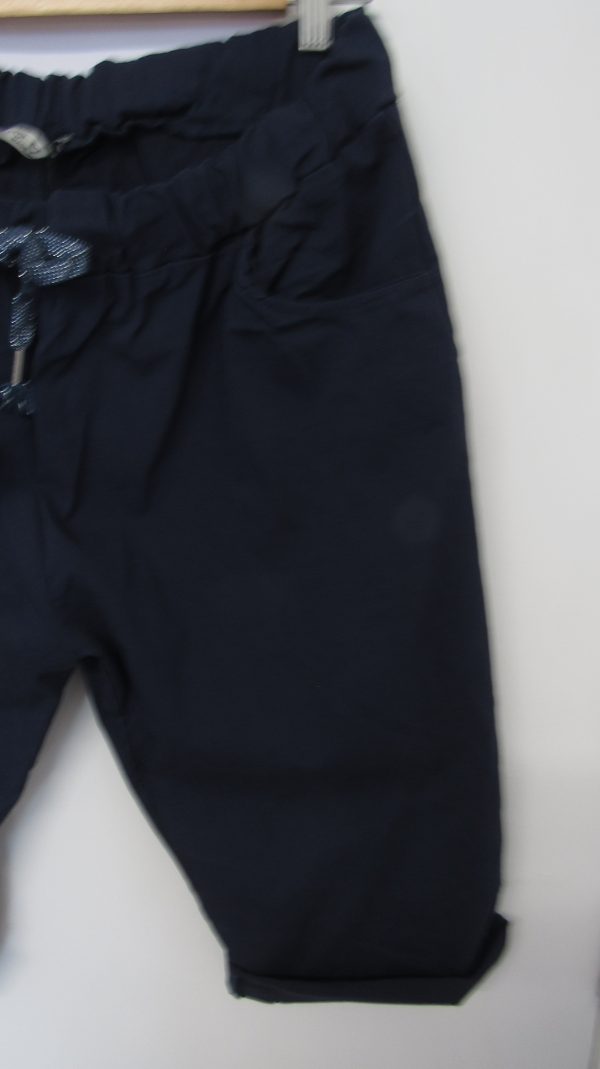 NEW Ladies Navy Blue Magic Shorts Plus Size One Size Fits sizes 18 20 22 Size 2 NON RETURNABLE - Image 3