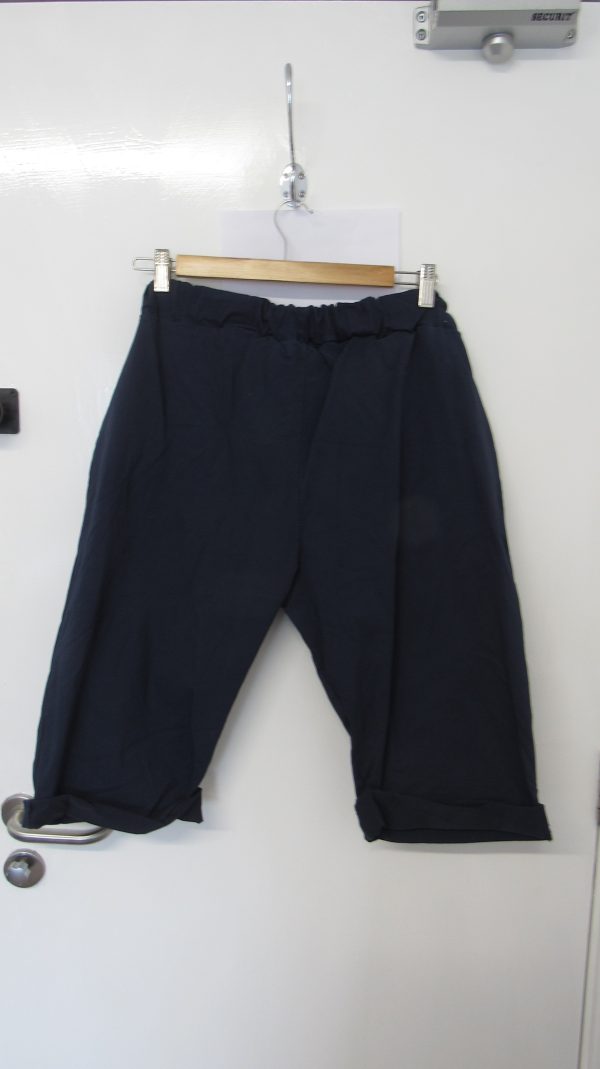 NEW Ladies Navy Blue Magic Shorts Plus Size One Size Fits sizes 18 20 22 Size 2 NON RETURNABLE - Image 6