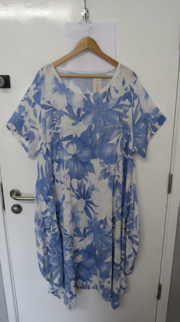New Light Blue Floral Pocket Dress One Size fits sizes 18 20 22
