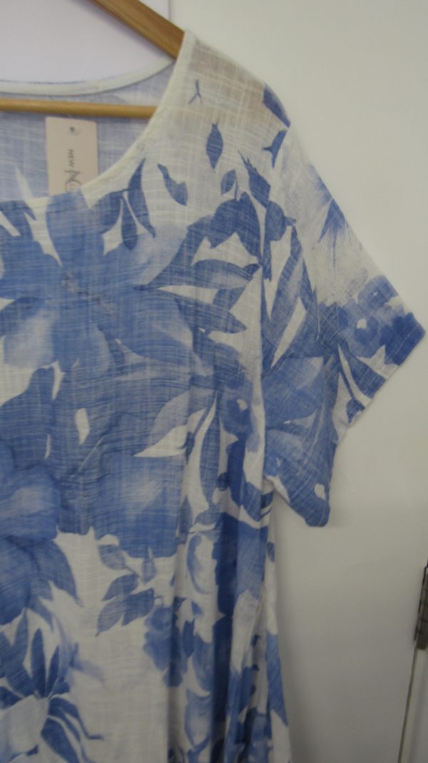 New Light Blue Floral Pocket Dress One Size fits sizes 18 20 22 - Image 3