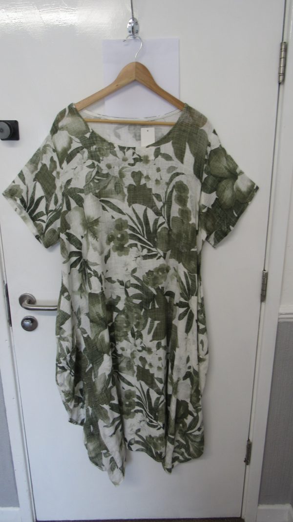 New Khaki Green Floral Pocket Dress One Size fits sizes 18 20 22 - Image 2
