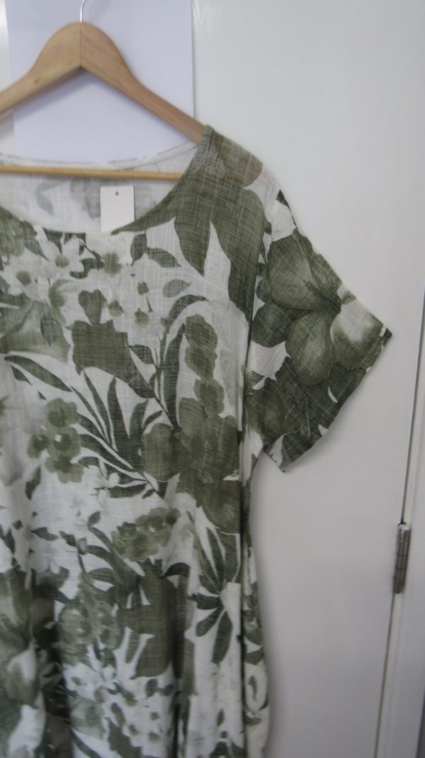 New Khaki Green Floral Pocket Dress One Size fits sizes 18 20 22 - Image 3