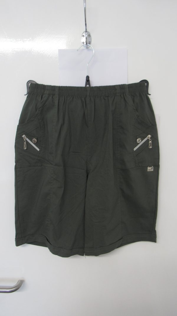 Cherry Berry Khaki Green Stretchy Shorts Size T5 UK 16 - Image 2