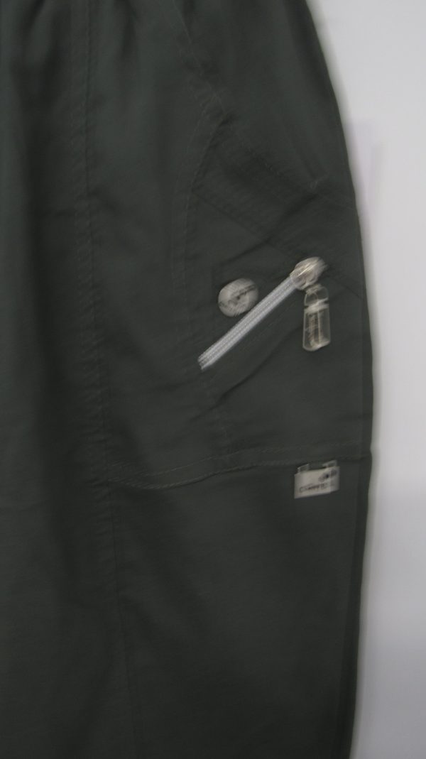 Cherry Berry Khaki Green Stretchy Shorts Size T5 UK 16 - Image 3