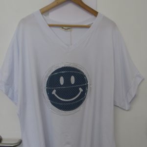 New White with Blue Smiley Face T-shirt One Size fits sizes 14 16 18 20